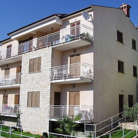 Apartments Villa Adria ラバック エクステリア 写真