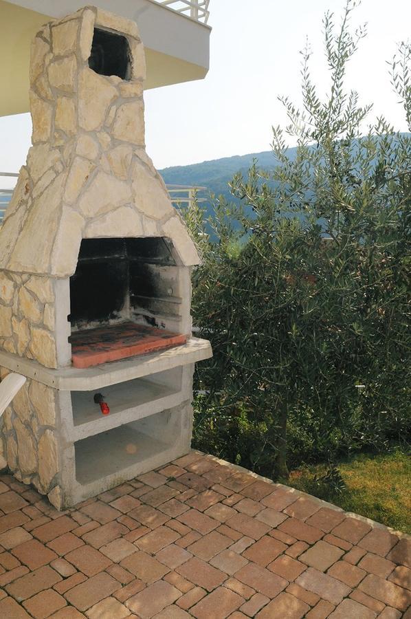 Apartments Villa Adria ラバック エクステリア 写真