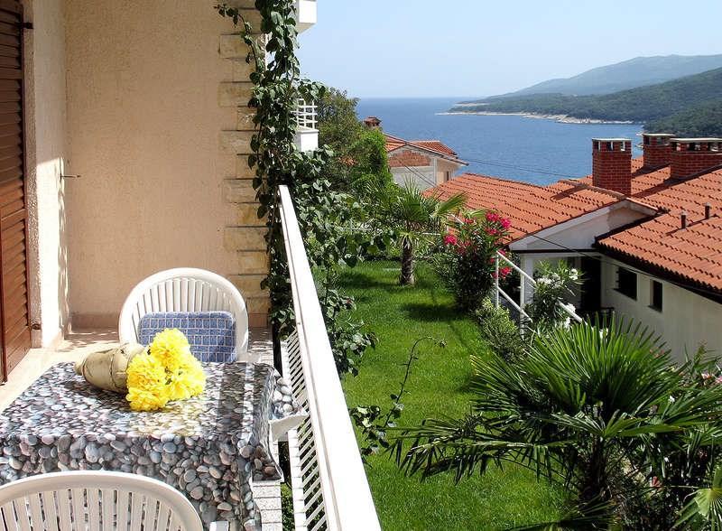 Apartments Villa Adria ラバック エクステリア 写真