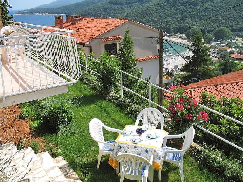 Apartments Villa Adria ラバック エクステリア 写真