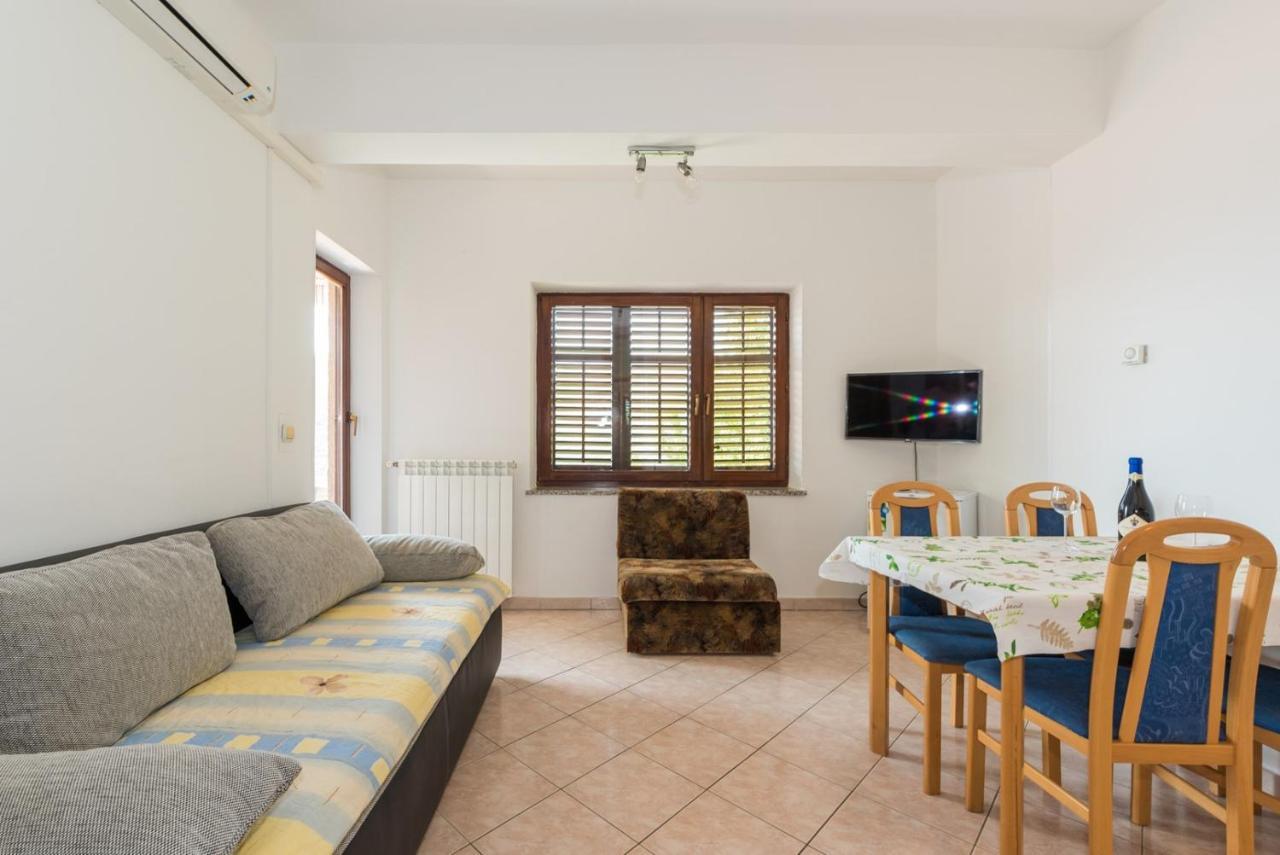 Apartments Villa Adria ラバック 部屋 写真