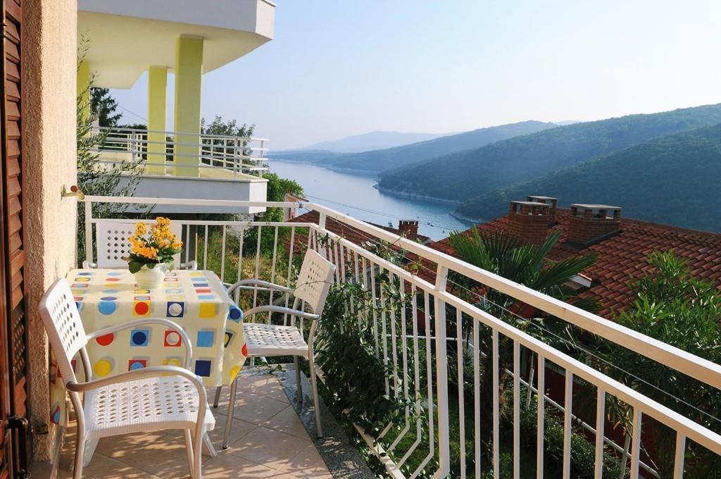 Apartments Villa Adria ラバック エクステリア 写真